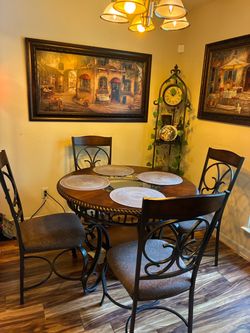 Ashley Glambrey Dining Set *PRISTINE*