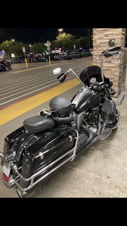 2010 Harley Davidson Road King