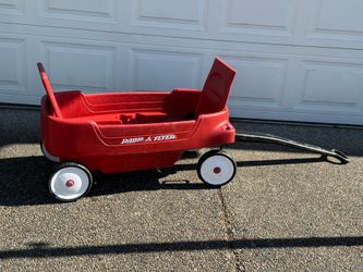 Radio-Flyer Red Wagon