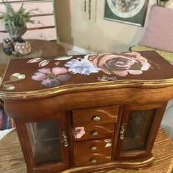 UPCYCLED Vintage 80’s Jewelry Box