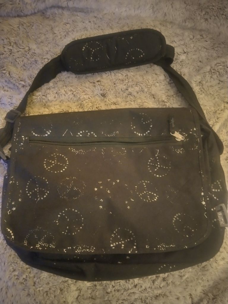 Canvas Messenger Bag