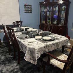 China Hutch And Table (6chairs)