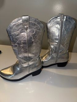 Girls (13) Cowgirl  boots