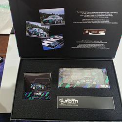 DiecastTalk x Kyosho x Leen Customs – JCCS Exclusive HKS R32 GT-R Model Car + Pin Set – Limited Edition 1/500