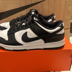 Men’s Nike panda Dunks Size 9 