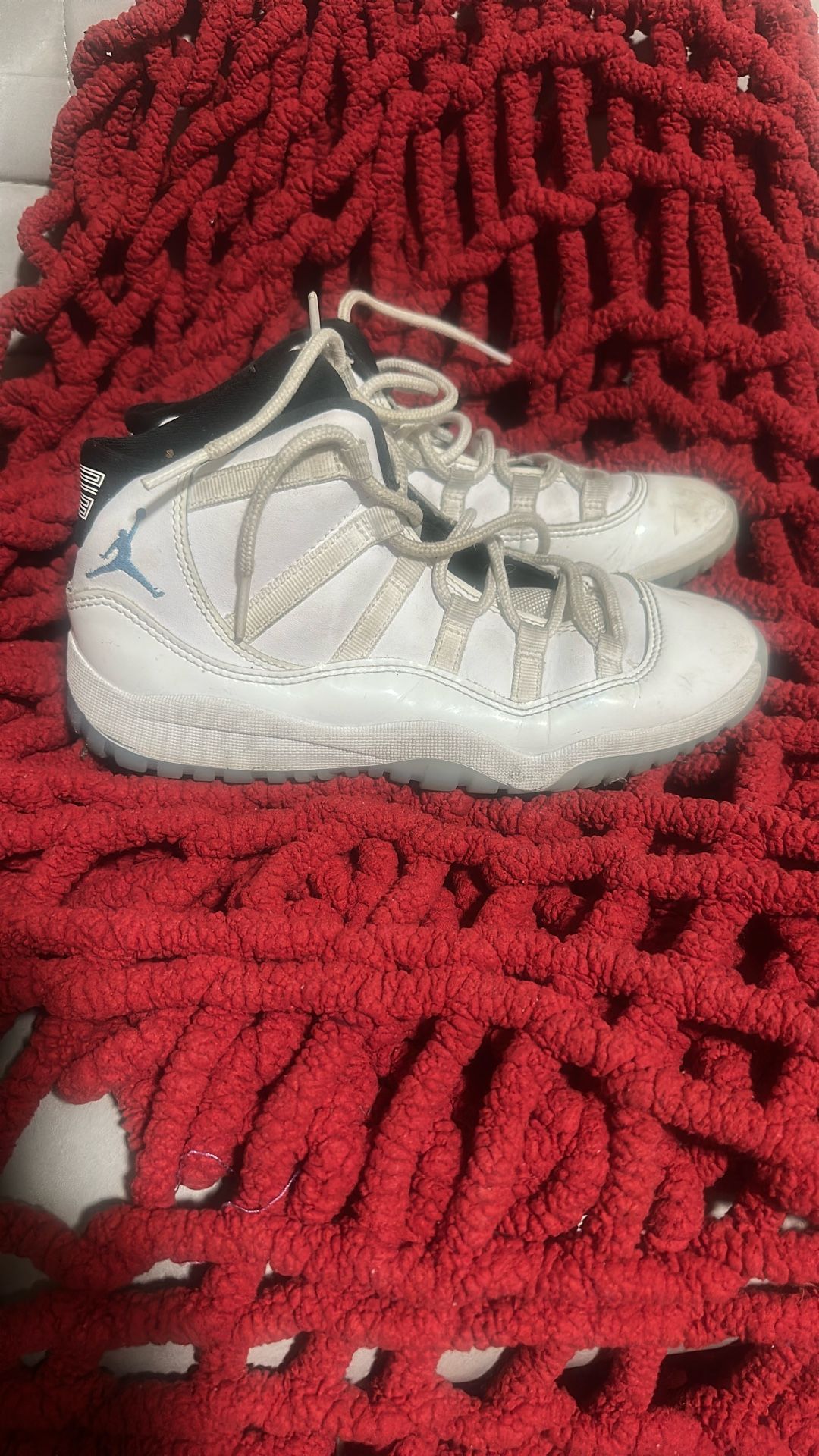 Jordan 11 Retro High Legend Blue