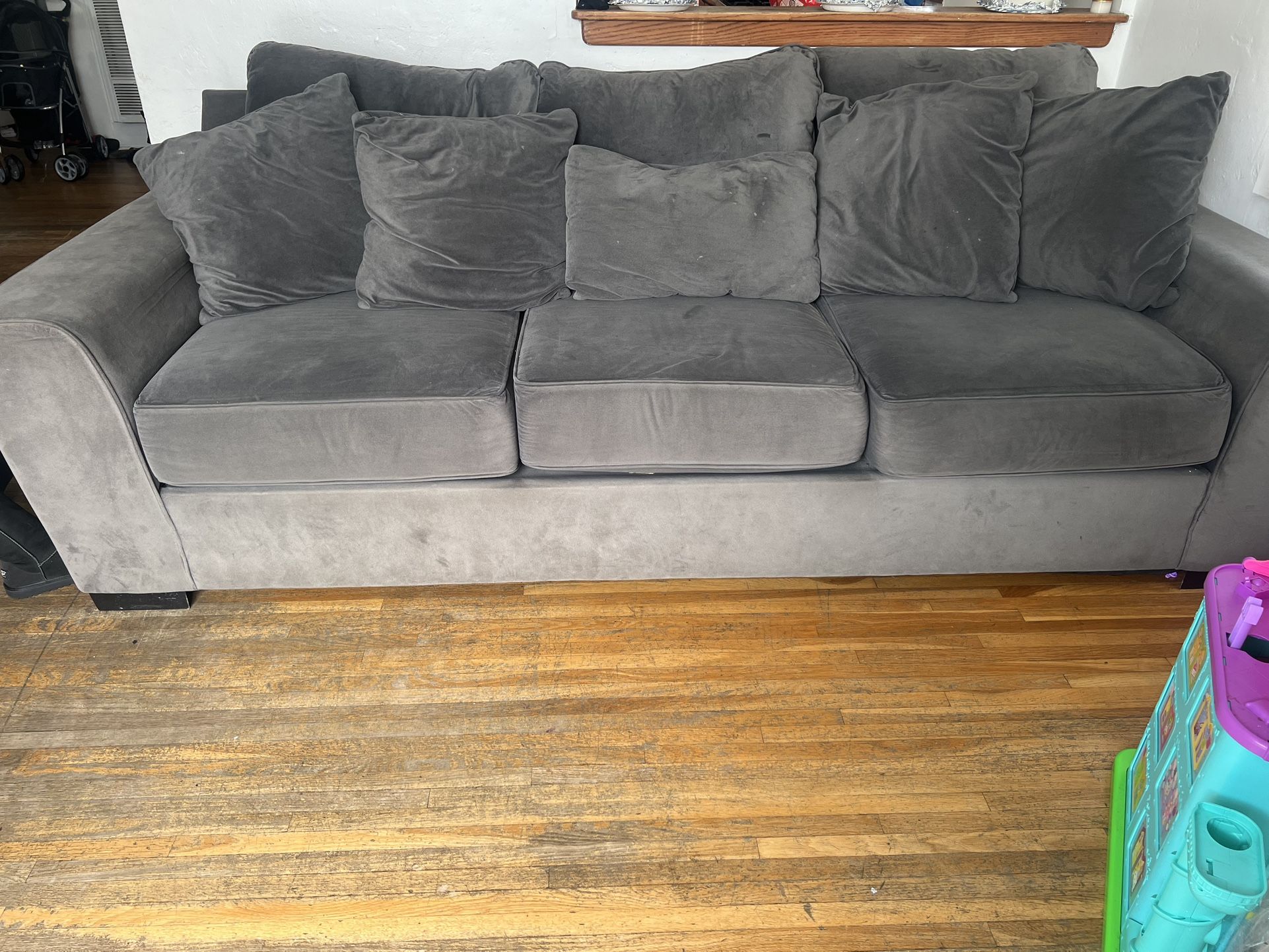 Couches set of two: small and big