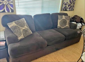 Beautiful brown 3 seater couch