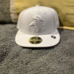 Men's New Era Minnesota Vikings White on White 59FIFTY Fitted Hat