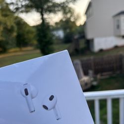 AirPod Pros (3rd Generation) *SEALED*