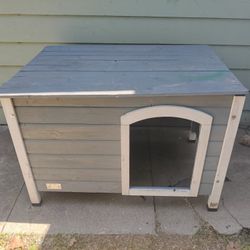 Cat/Dog House