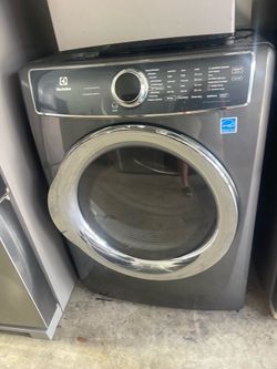 Electrolux Dryer black front load like new