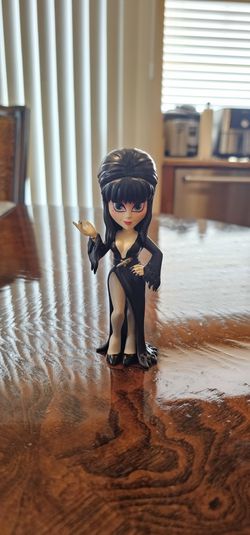 Elvira Mistress Of The Dark Vinyl Figure Funko 2017 Rock Candy / Horror / Toy / Monsters / Movies / Collectible / Man Cave / Decor / Vintage / Unique 