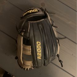 Wilson A2000 Infielder Glove