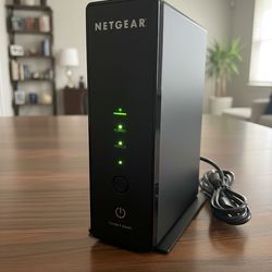 NEW!!  NETGEAR  N300 Wi-Fi  Range Extender  Version 4 Port (WN 2000 RPT) - Black