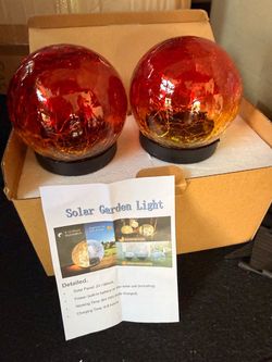 Solar garden lights