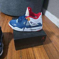 Jordan 4 Retro 