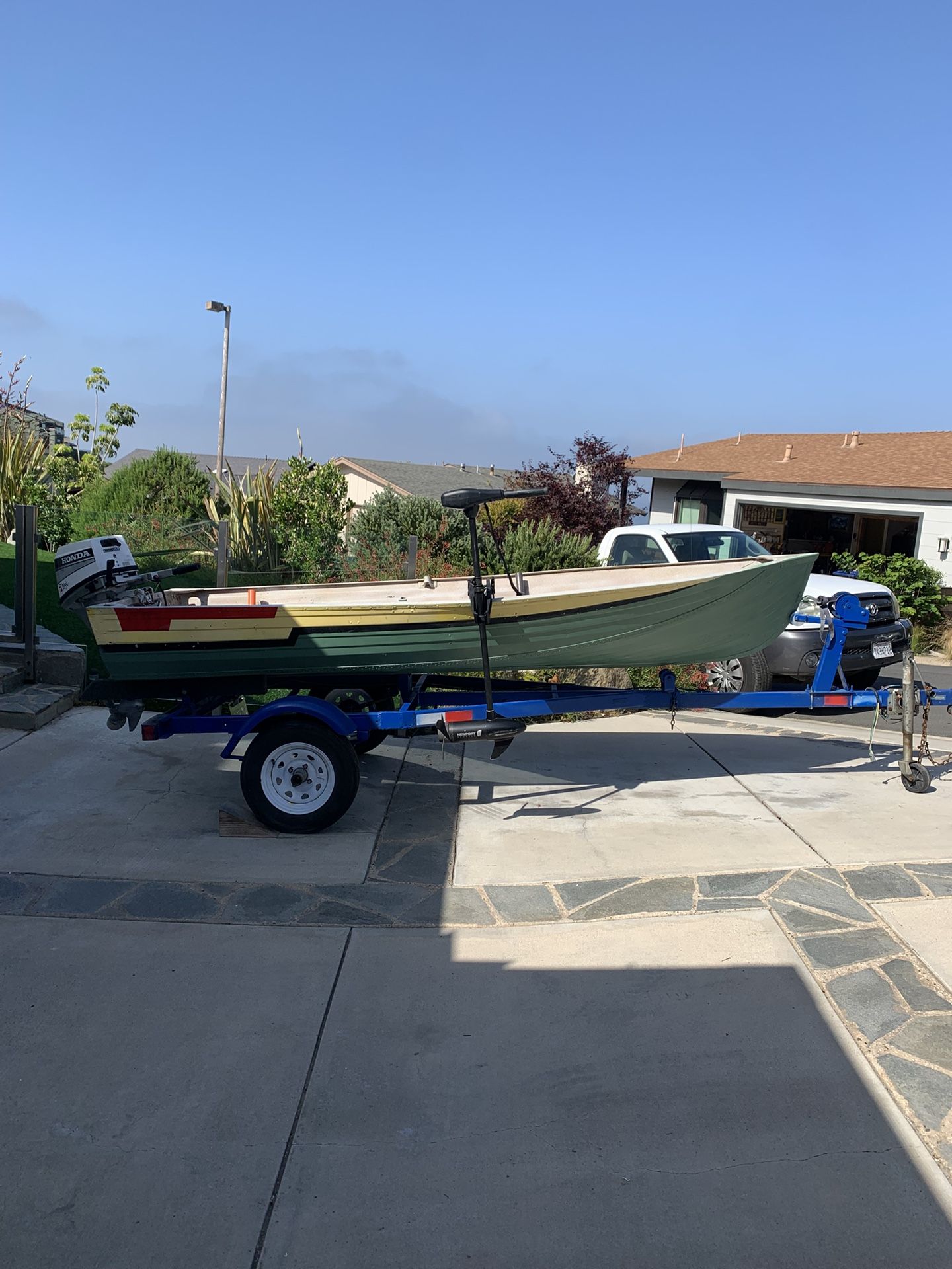 BOAT 12’ Aluminum w/9.9 Honda 4 Stroke