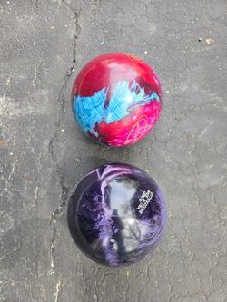 2 Storm bowling balls