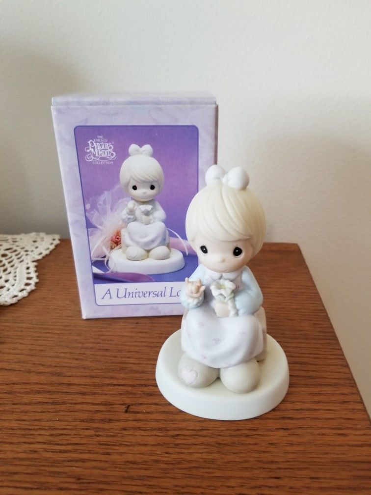 Precious Moments - A Universal Love