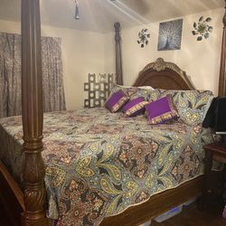 King Bedroom Set With dresser 