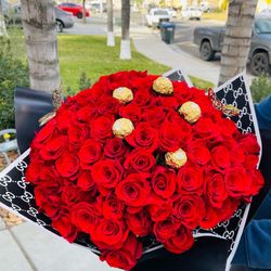 100 Rose Bouquet 