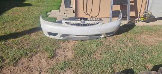 2000 nissan altima hood and front bumper