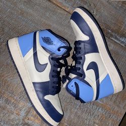 Jordan 1 “obsidian” Size 4