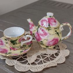 Vintage 1990 Miniature Ceramic Pink Roses Teapot and Teacup.