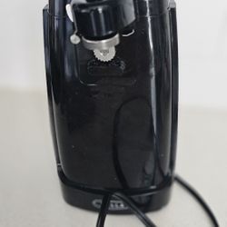 🖤 Electric Can Opener – $8 🖤