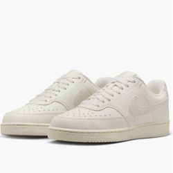 Brand New Nike court Vision