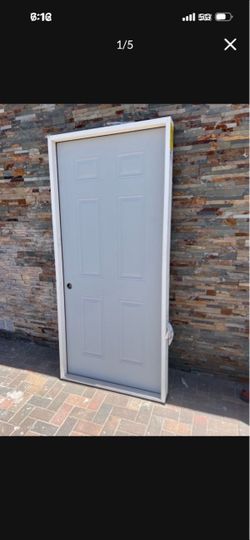 Exterior door 36”x80”right-handle