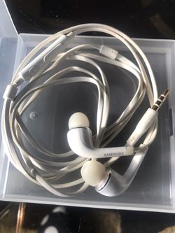 Samsung ear headphones
