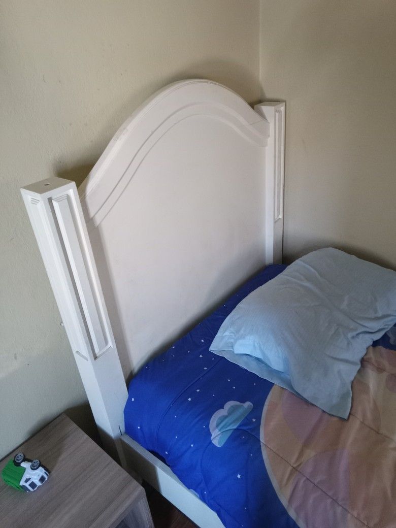Twin Bed Frame 