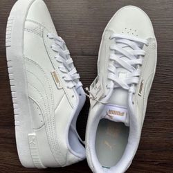 New PUMA Womens Sneakers 11US