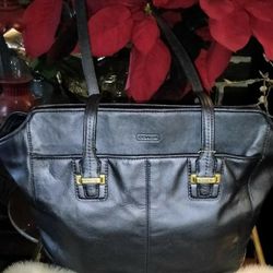 Coach - Authentic Large Navy Blue Leather Handbag