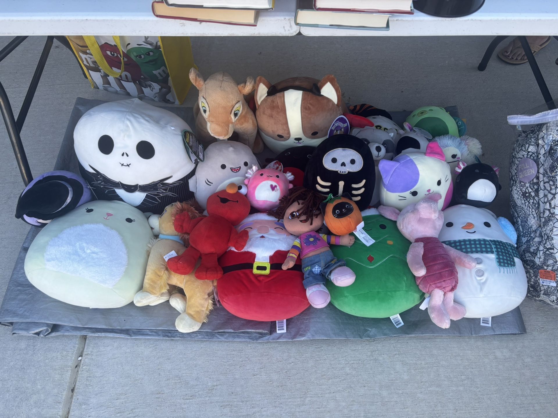 squishmallows / plushies