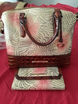 Brahmin Duxbury purse and wallet