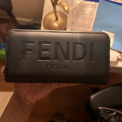 FENDI Zip Wallet