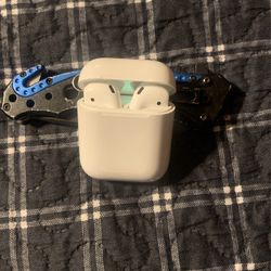 Apple AirPods