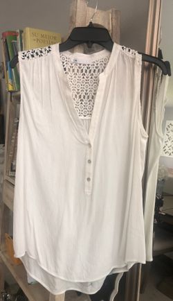 White top Medium to Large