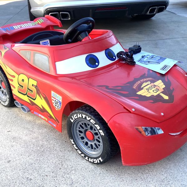 SUPER FAST Lightning McQueen Car 12volt Electric Kid Ride On Car Power Wheels for Sale in