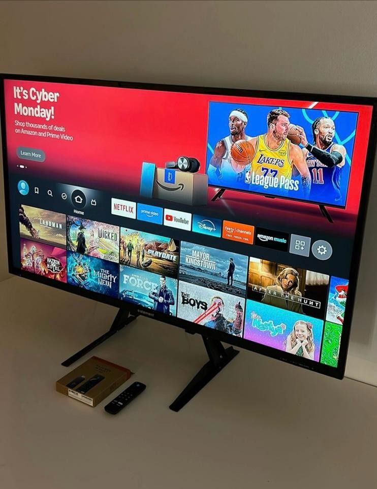 Element ELEFW505 55” TV With Remote