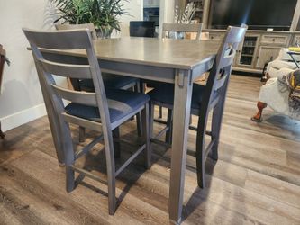 Pub wooden table set