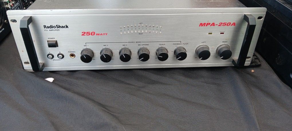 RadioShack MPa-250A PA Amplifier 250 Watt