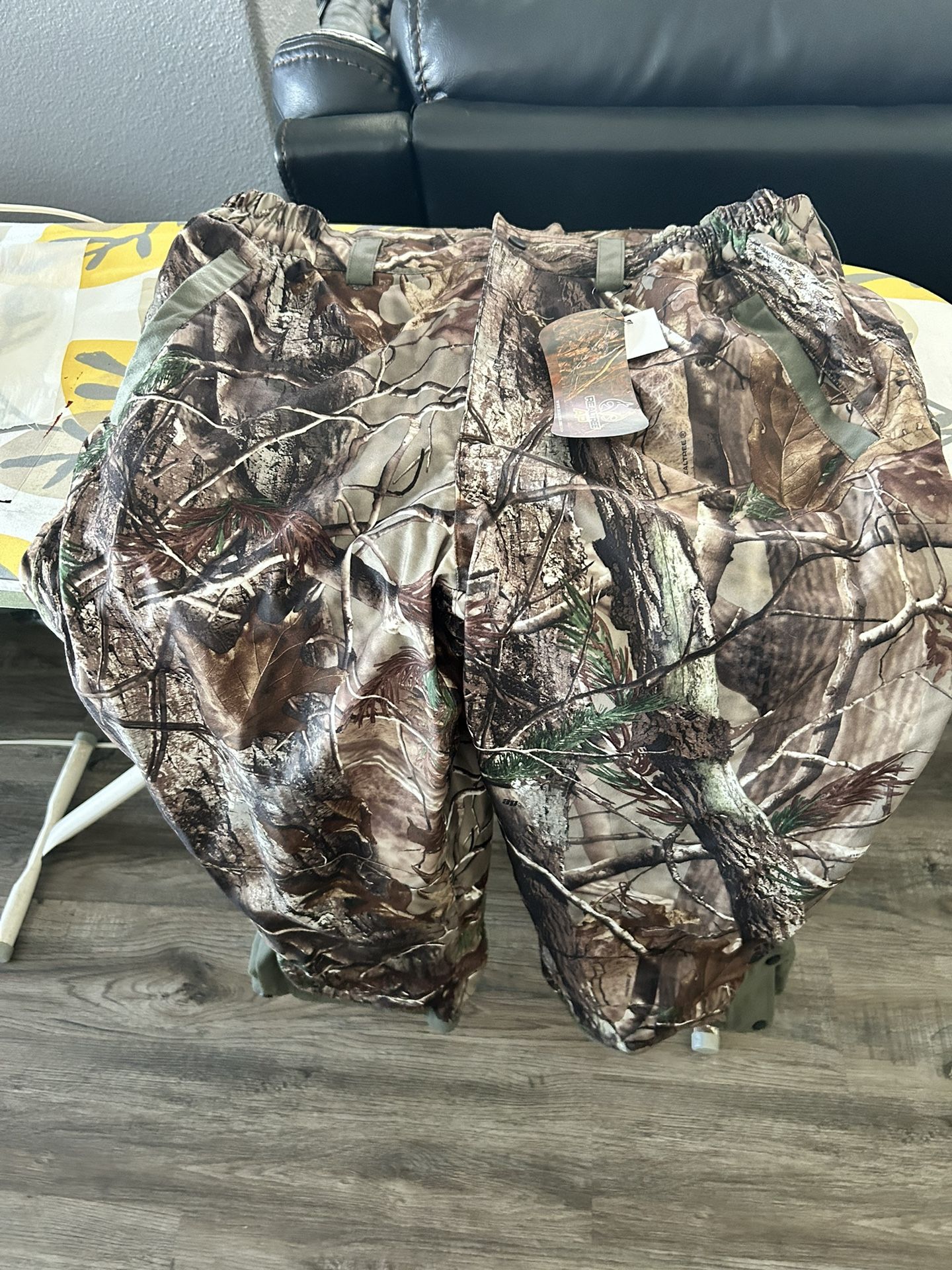 Brand New Adult Large Hunting Camo Pants