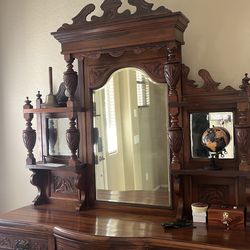 Buffet cabinet