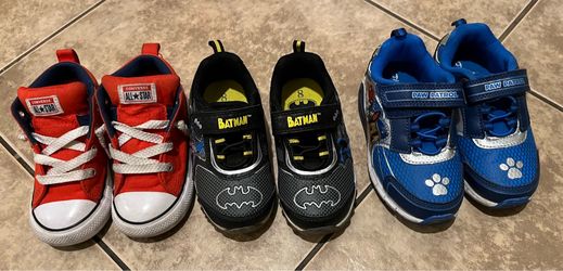 3 pairs of Boy shoes size 8 / 9