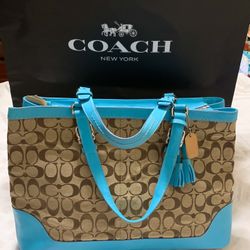 COACH  BAG,   New  LARGE  TOTE,  Shopper Bag.  