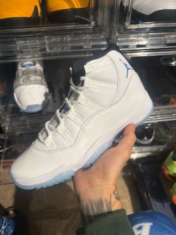 Jordan’s size 10.5-11